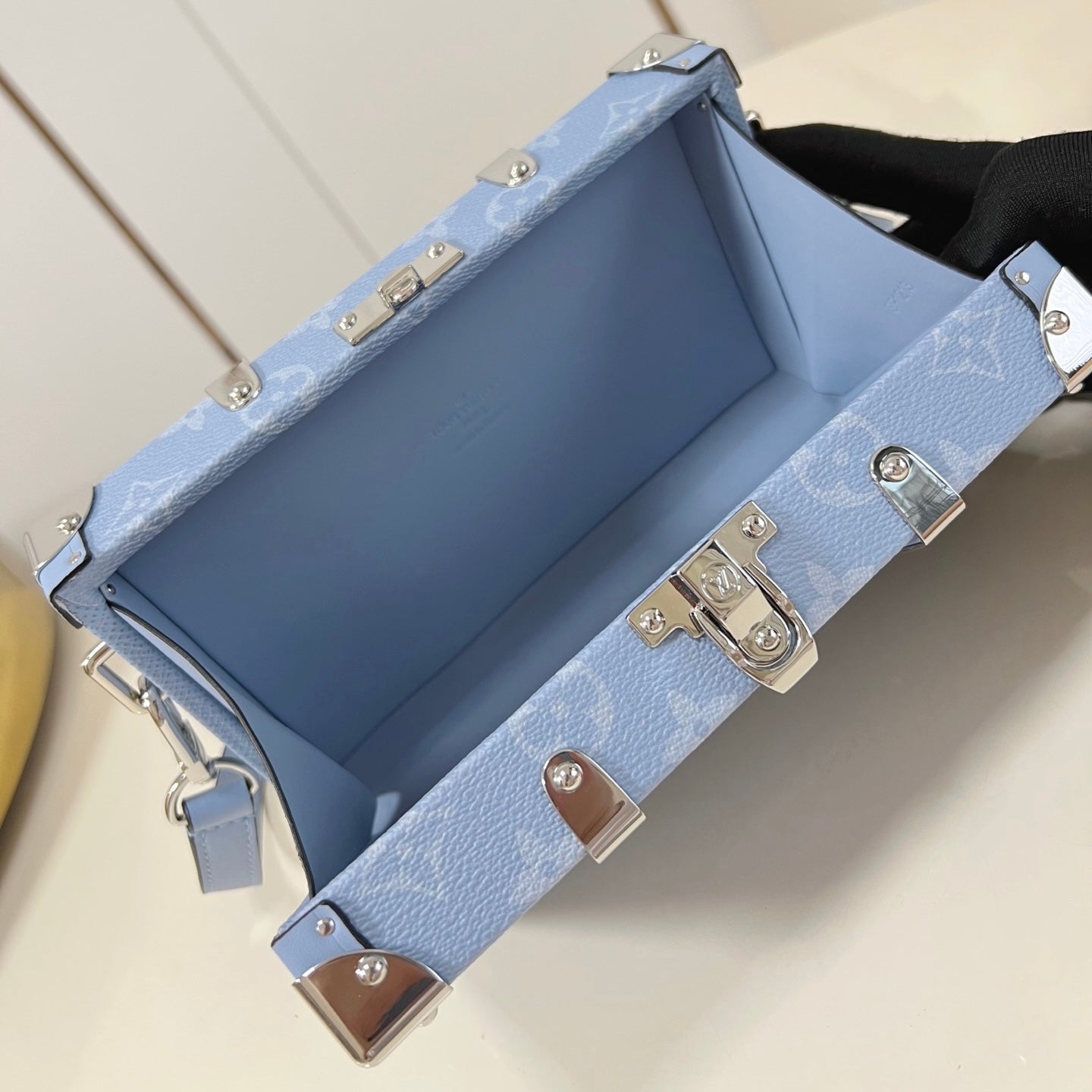 ルイヴィトン トランクバッグ