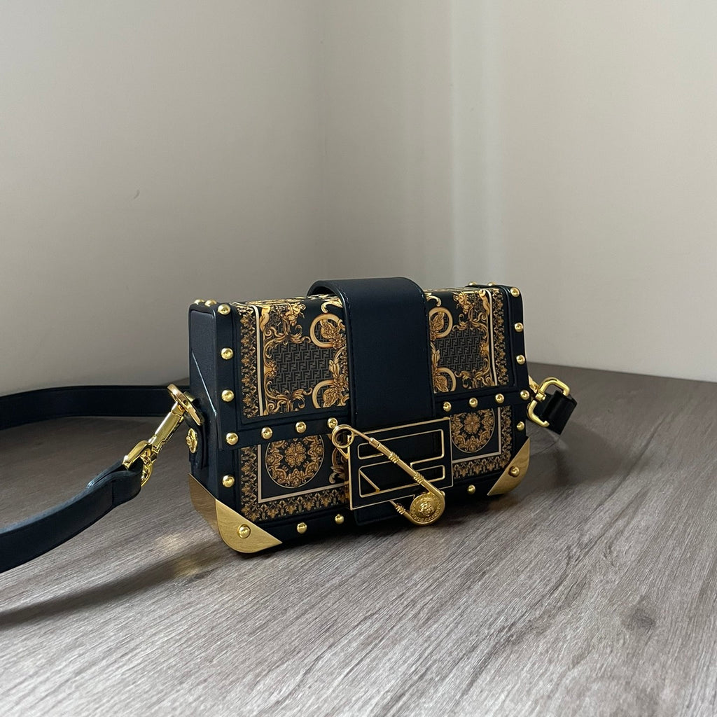 FENDI VERSACE コラボ レザーバッグ