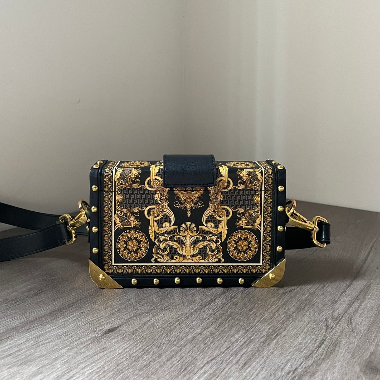 FENDI VERSACE コラボ レザーバッグ