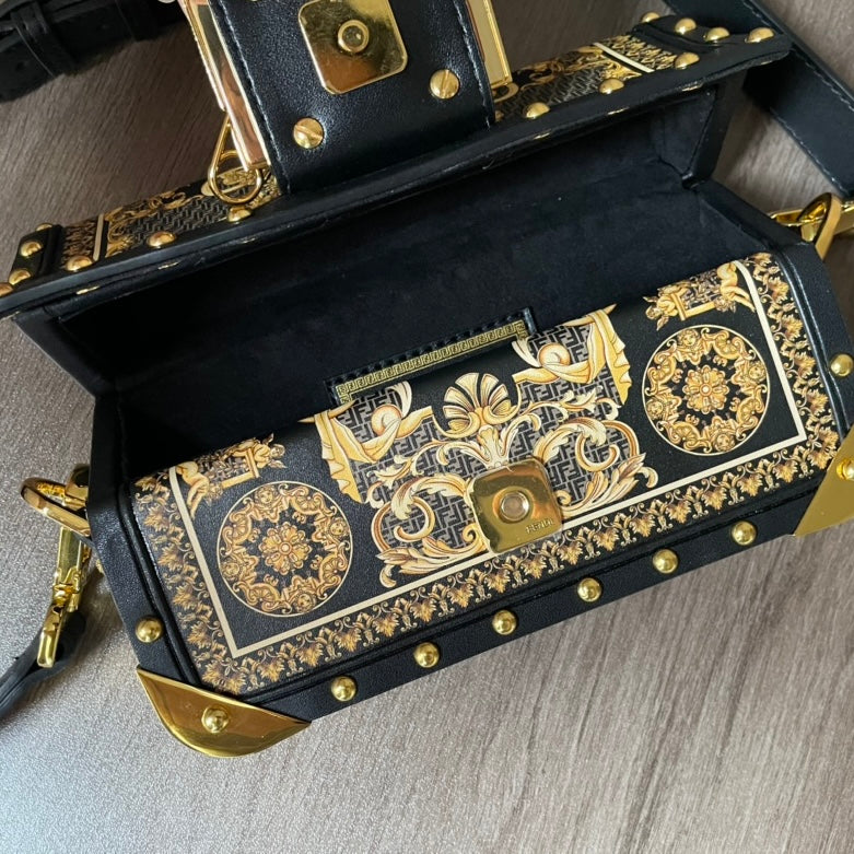 FENDI VERSACE コラボ レザーバッグ
